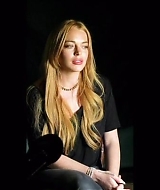Lindsay-S01E08-0078.jpg