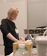 Lindsay-S01E08-0120.jpg