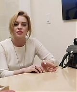 Lindsay-S01E08-0260.jpg