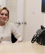 Lindsay-S01E08-0309.jpg