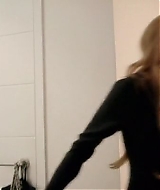 Lindsay-S01E08-0908.jpg