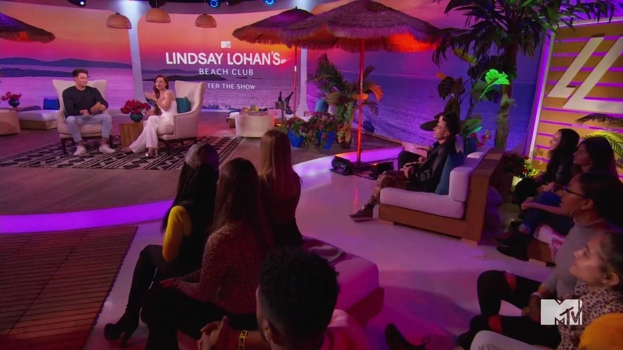 LohanBeachClubAftershow-S01E01_266.jpg