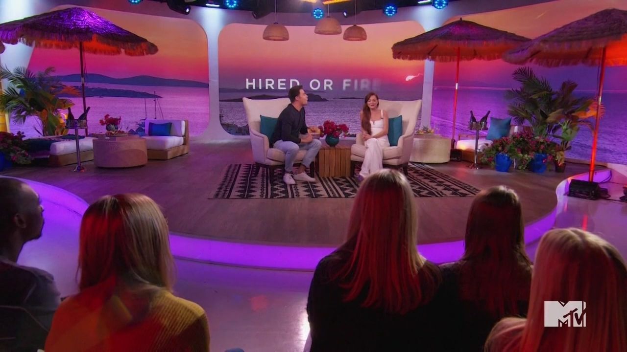 LohanBeachClubAftershow-S01E01_603.jpg