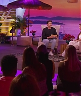LohanBeachClubAftershow-S01E01_244.jpg