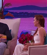 LohanBeachClubAftershow-S01E01_368.jpg