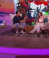 LohanBeachClubAftershow-S01E01_497.jpg