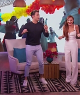 LohanBeachClubAftershow-S01E01_538.jpg