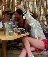 LohanBeachClubS01E01_387.jpg