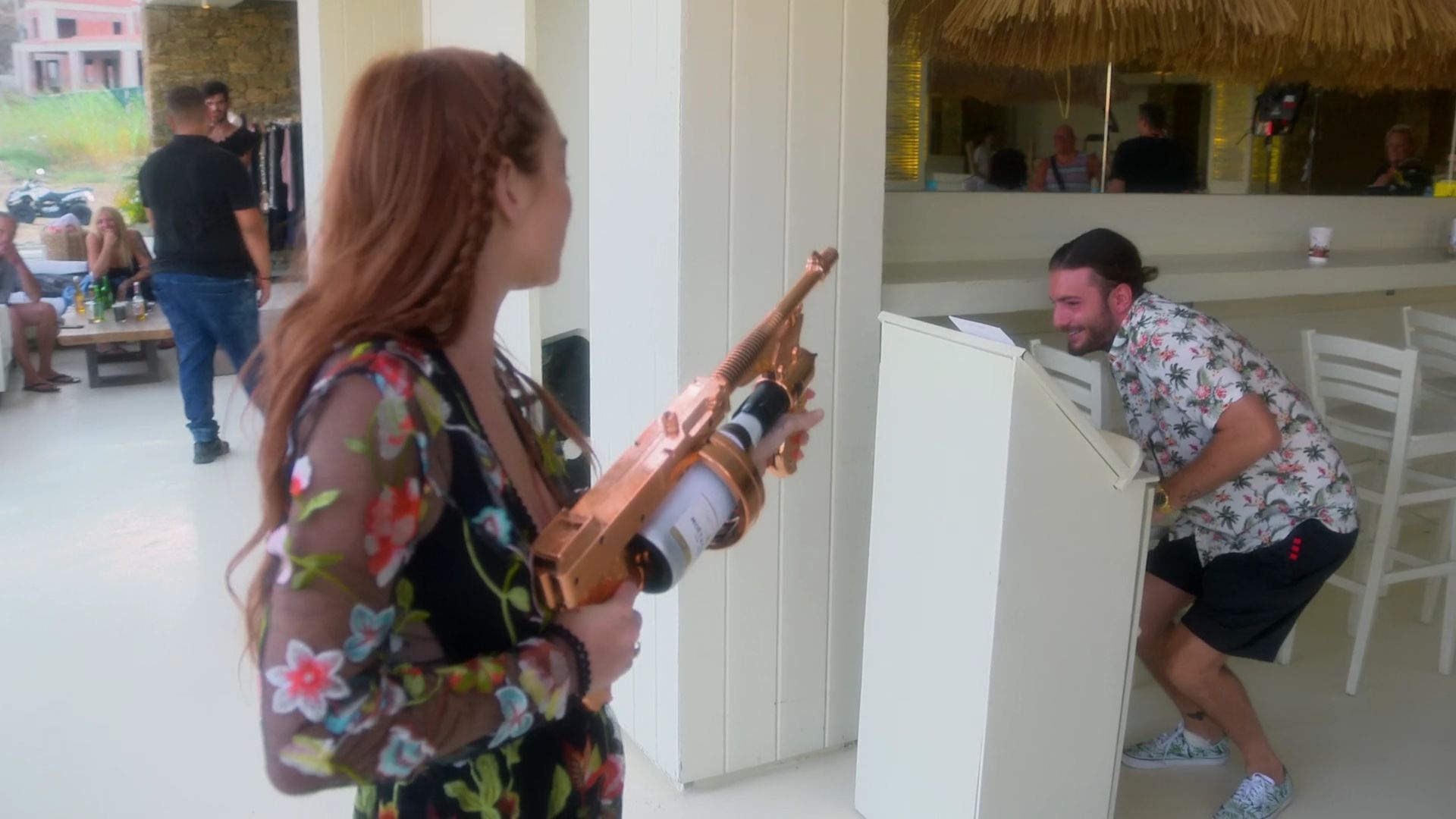LohanBeachClubS01E03_149.jpg