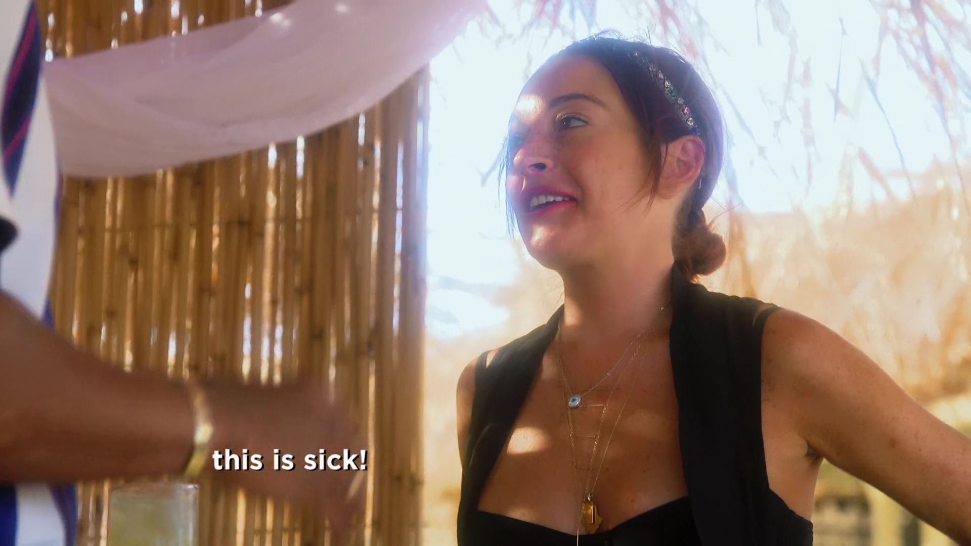LohanBeachClubS01E05_200.jpg