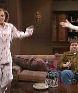 Filename=SNL-S29E18-1069.jpg
Filesize=44KiB
Dimensions=640x480
Date added=Apr 16, 2023 SNL-S29E18-1069.jpg