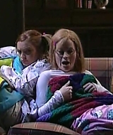 Filename=SNL-S29E18-1090.jpg
Filesize=47KiB
Dimensions=640x480
Date added=Apr 16, 2023 SNL-S29E18-1090.jpg