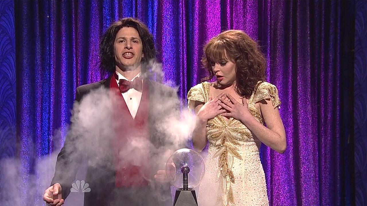 SNL-S37E16-238.jpg