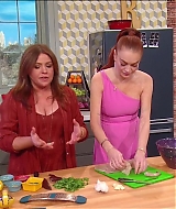 Filename=RachaelRay_019.jpg
Filesize=150KiB
Dimensions=1280x716
Date added=Oct 27, 2020 RachaelRay_019.jpg